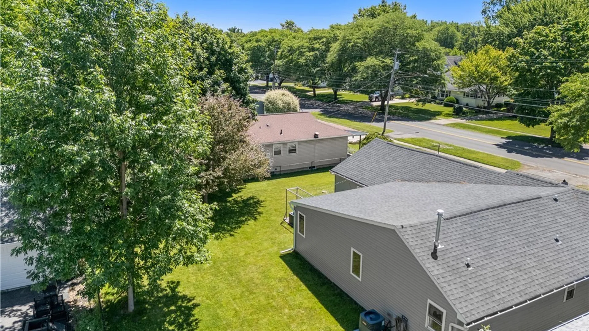 Property at 405 Warner Avenue, North Tonawanda, NY 14120 46