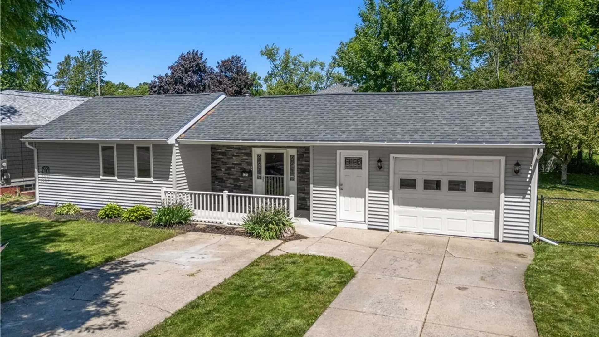 Property at 405 Warner Avenue, North Tonawanda, NY 14120 47