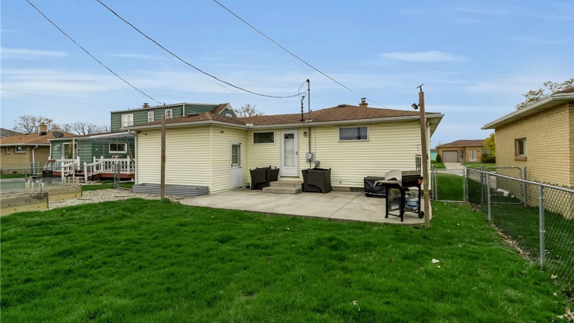 Property at 19 Algiers Lane, Cheektowaga, NY 14225 31