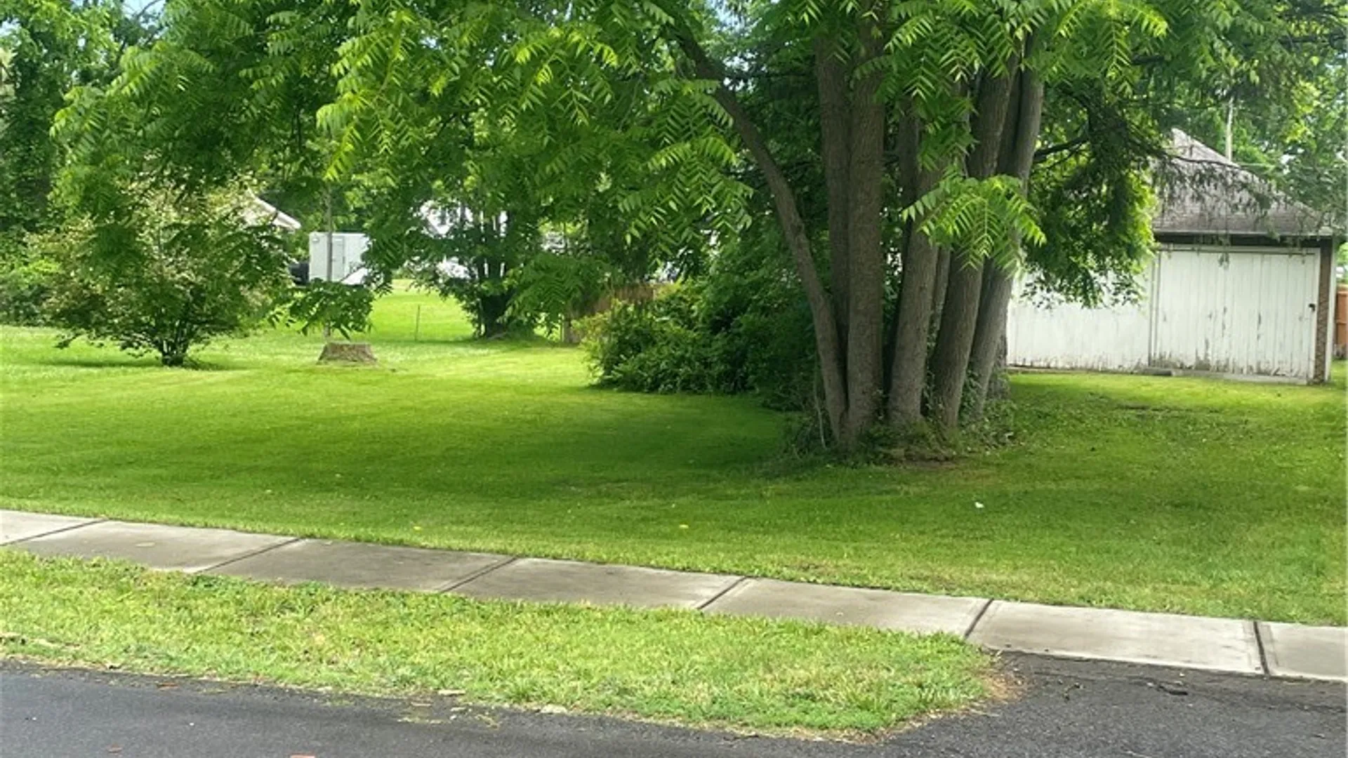 Property at 197 Perrine Avenue, Auburn, NY 13021 12