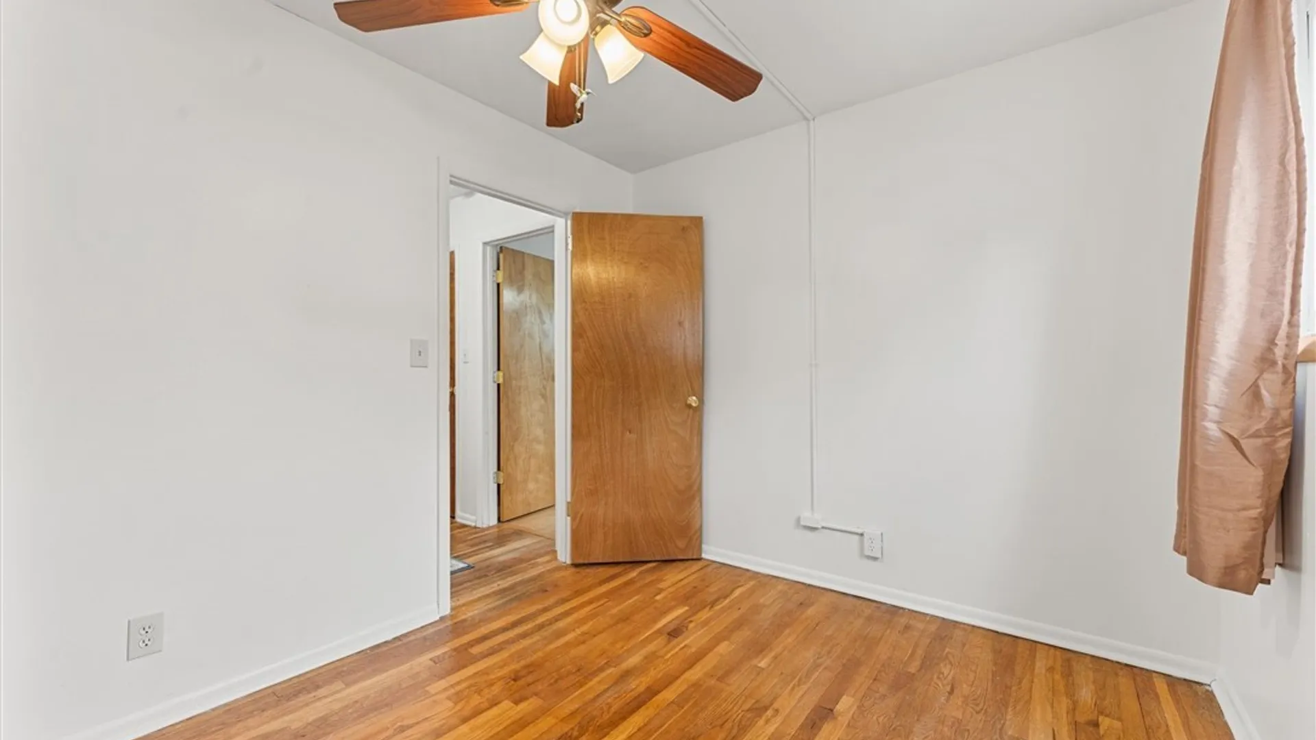 Property at 9 Foxberry Lane, Clay, NY 13090 18