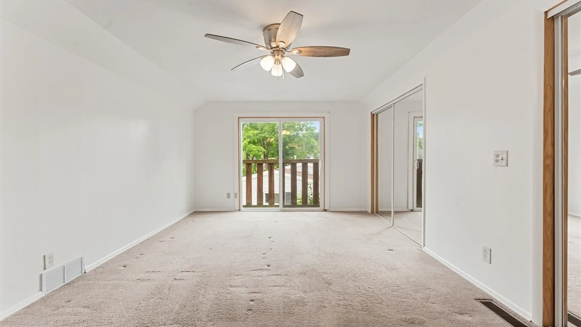 Property at 9 Foxberry Lane, Clay, NY 13090 23