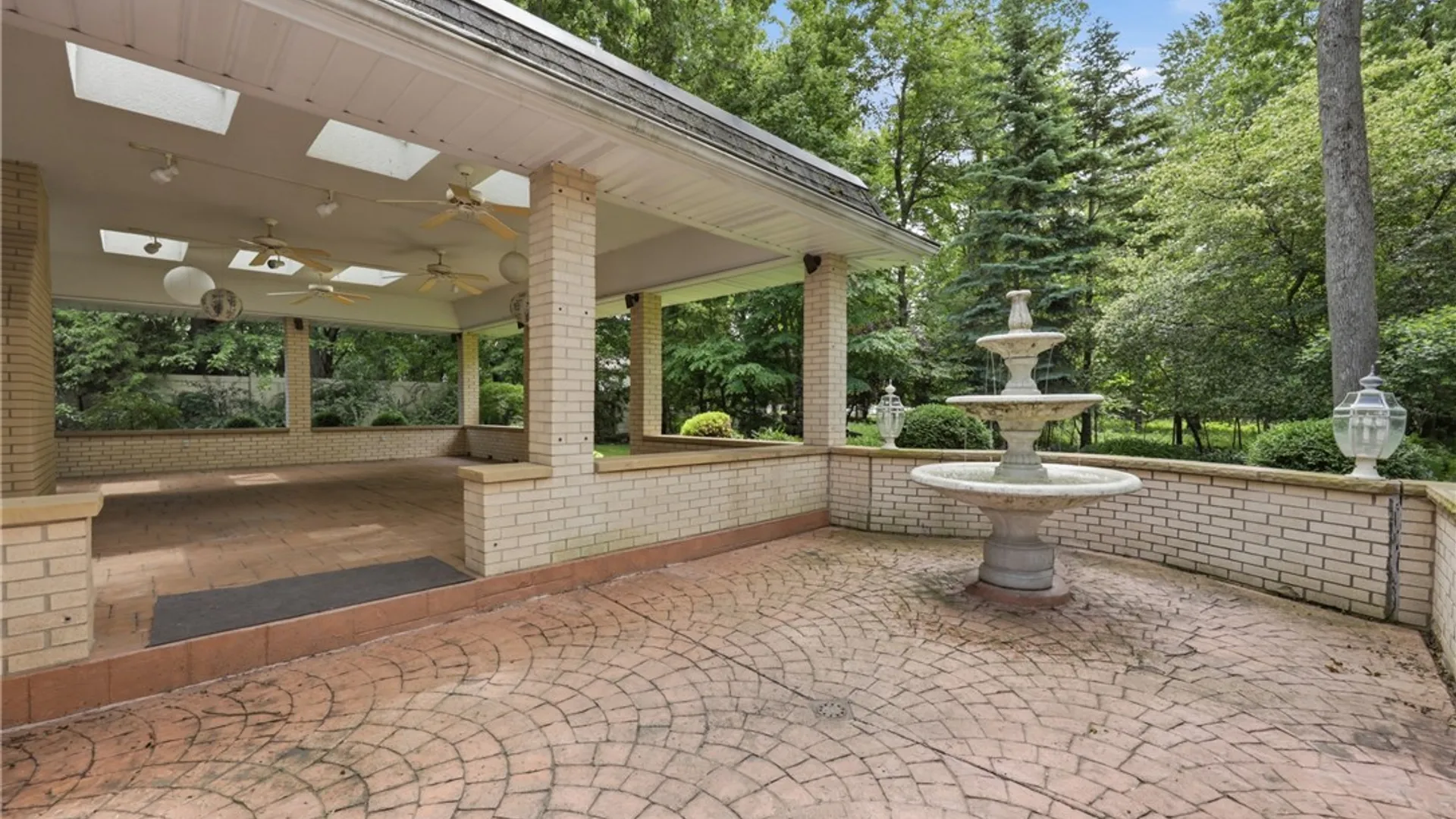Property at 164 Crestwood Lane, Amherst, NY 14221 10
