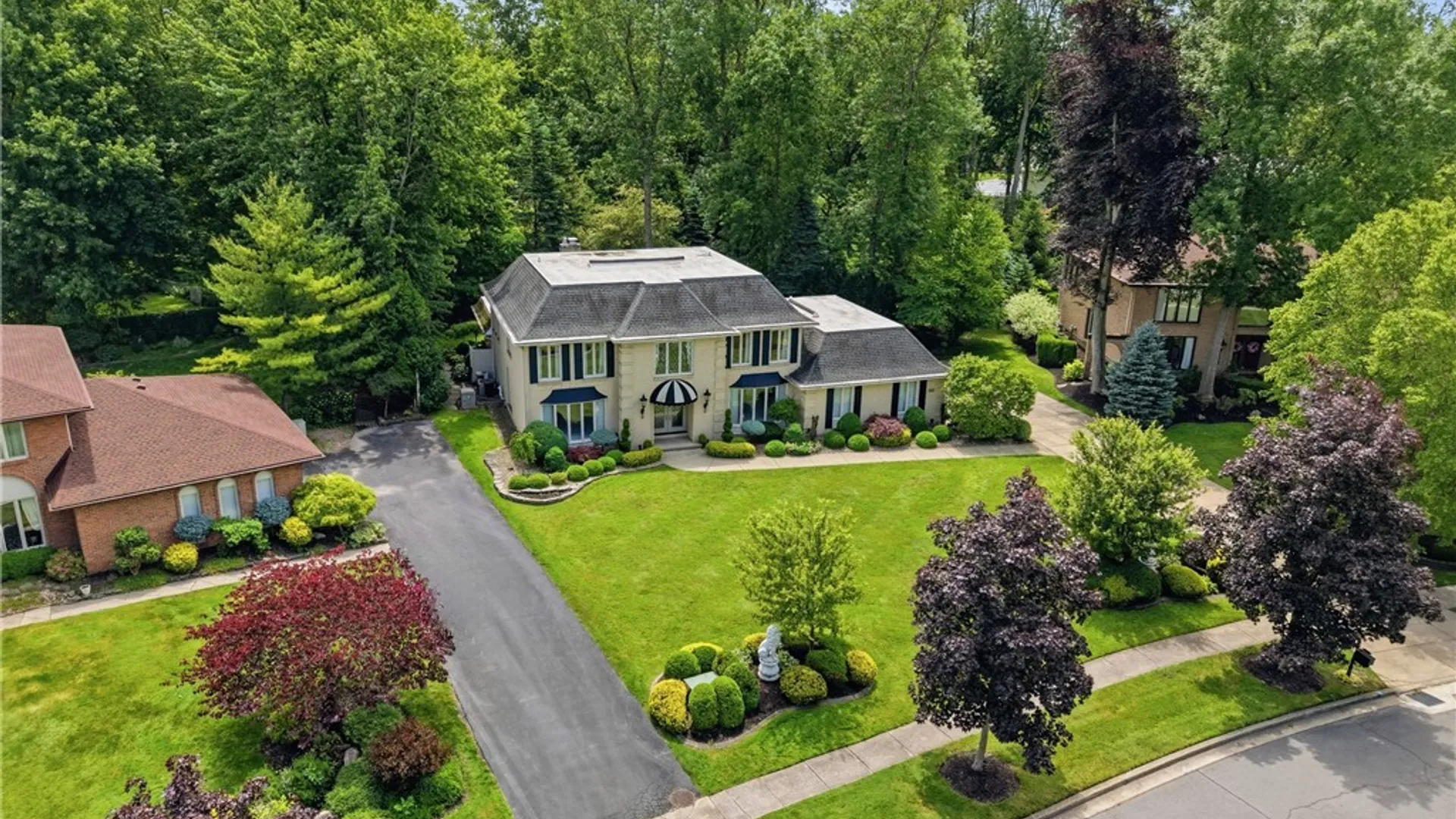 Property at 164 Crestwood Lane, Amherst, NY 14221 5