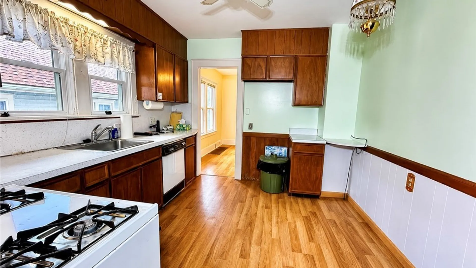 Property at 132 Winthrop Road, Syracuse, NY 13206 14