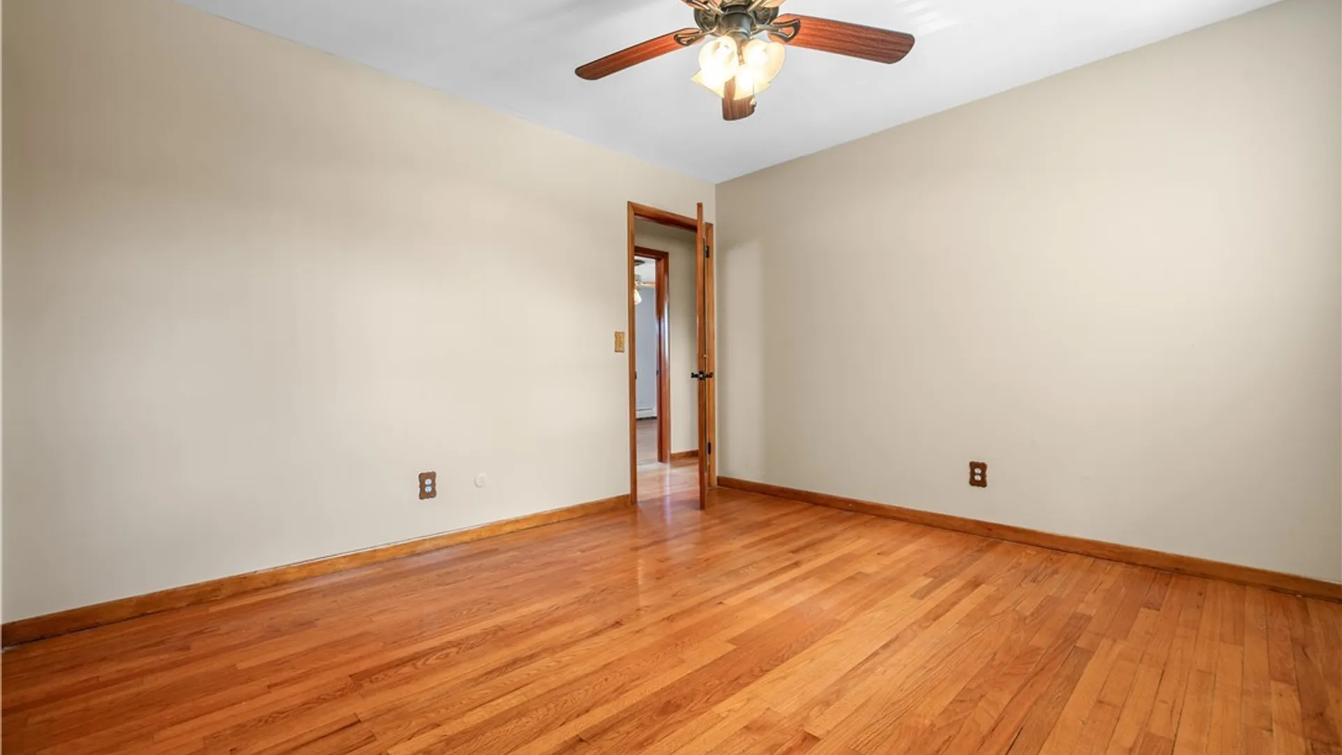 Property at 464 Oakdale Avenue, Utica, NY 13502 12