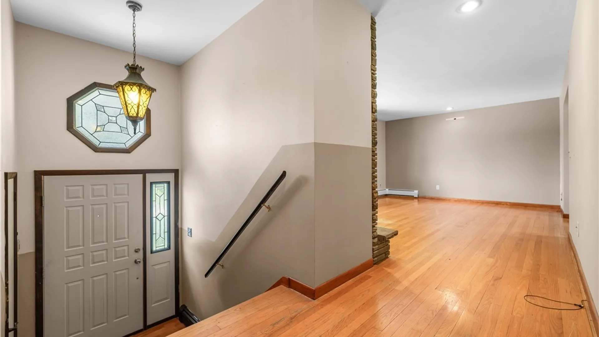 Property at 464 Oakdale Avenue, Utica, NY 13502 2