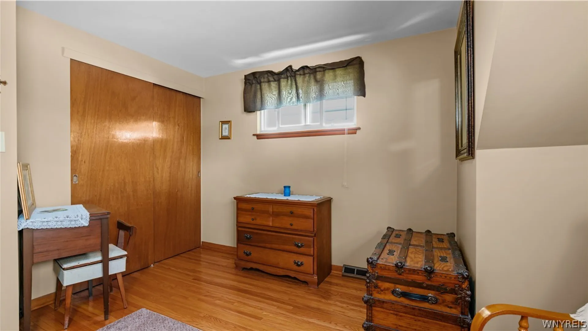 Property at 34 Louise Drive, Cheektowaga, NY 14227 25