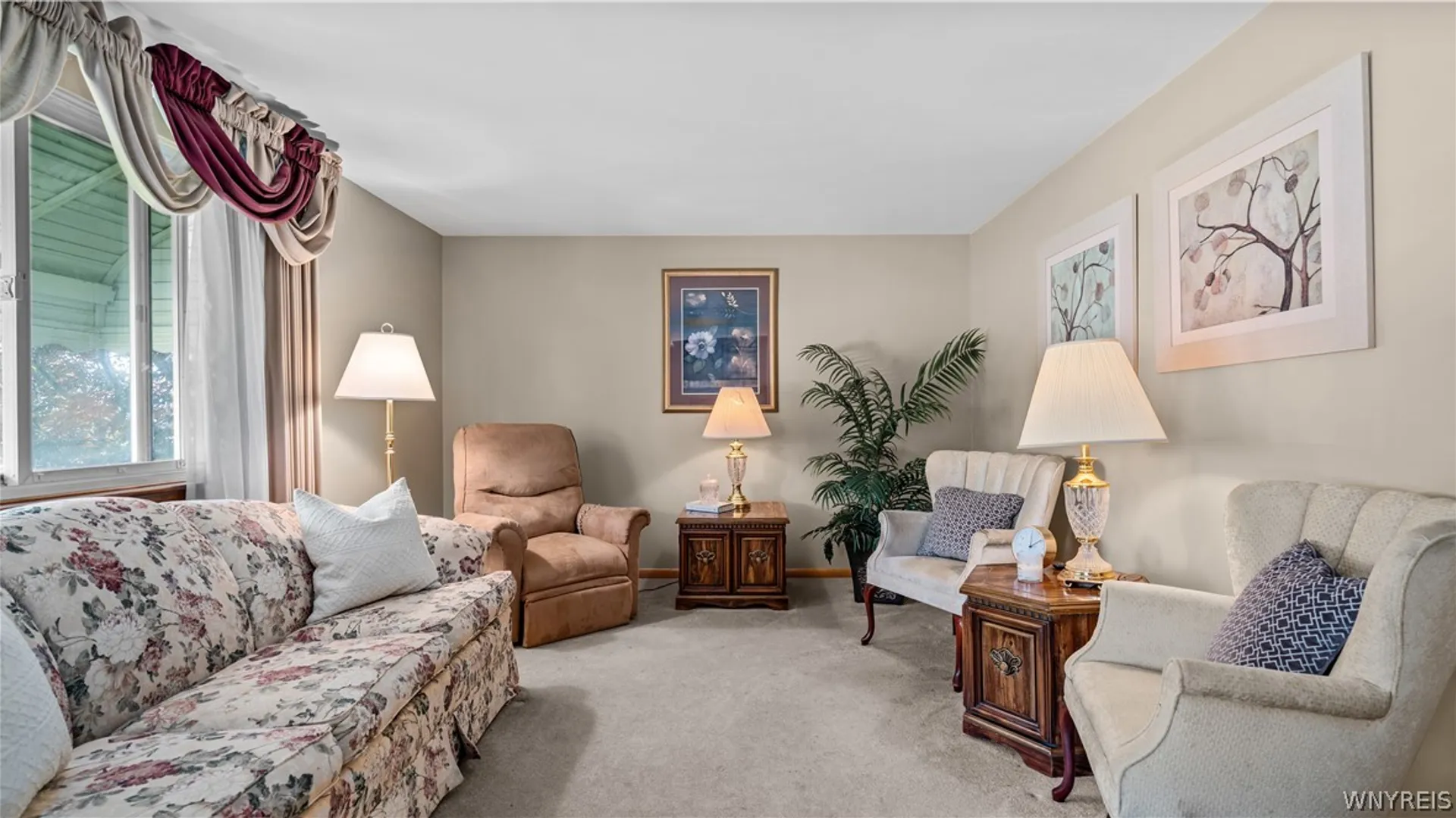 Property at 34 Louise Drive, Cheektowaga, NY 14227 5