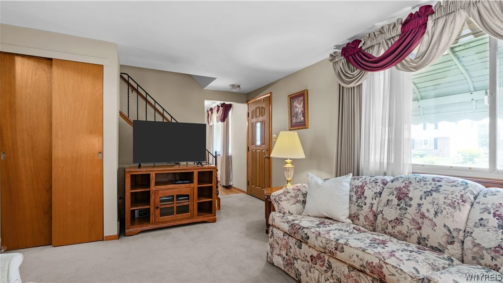 Property at 34 Louise Drive, Cheektowaga, NY 14227 8