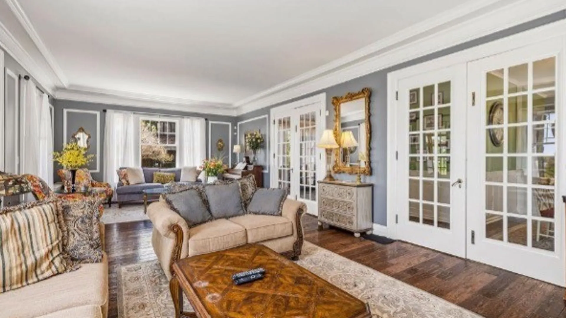 Property at 1 Hillcrest Street, Niagara Falls, NY 14303 7