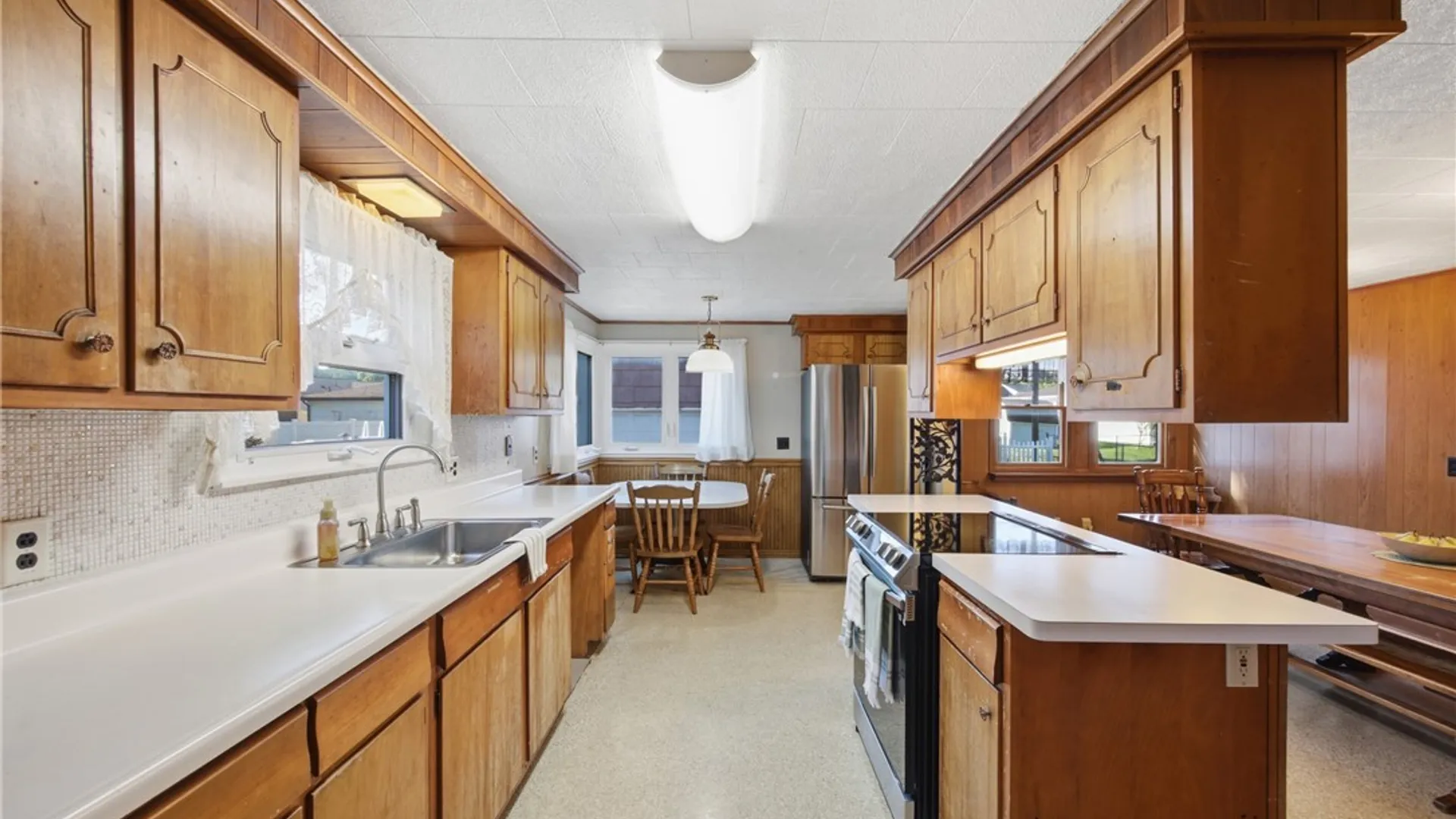 Property at 3385 Dickens Road, Hamburg, NY 14219 14