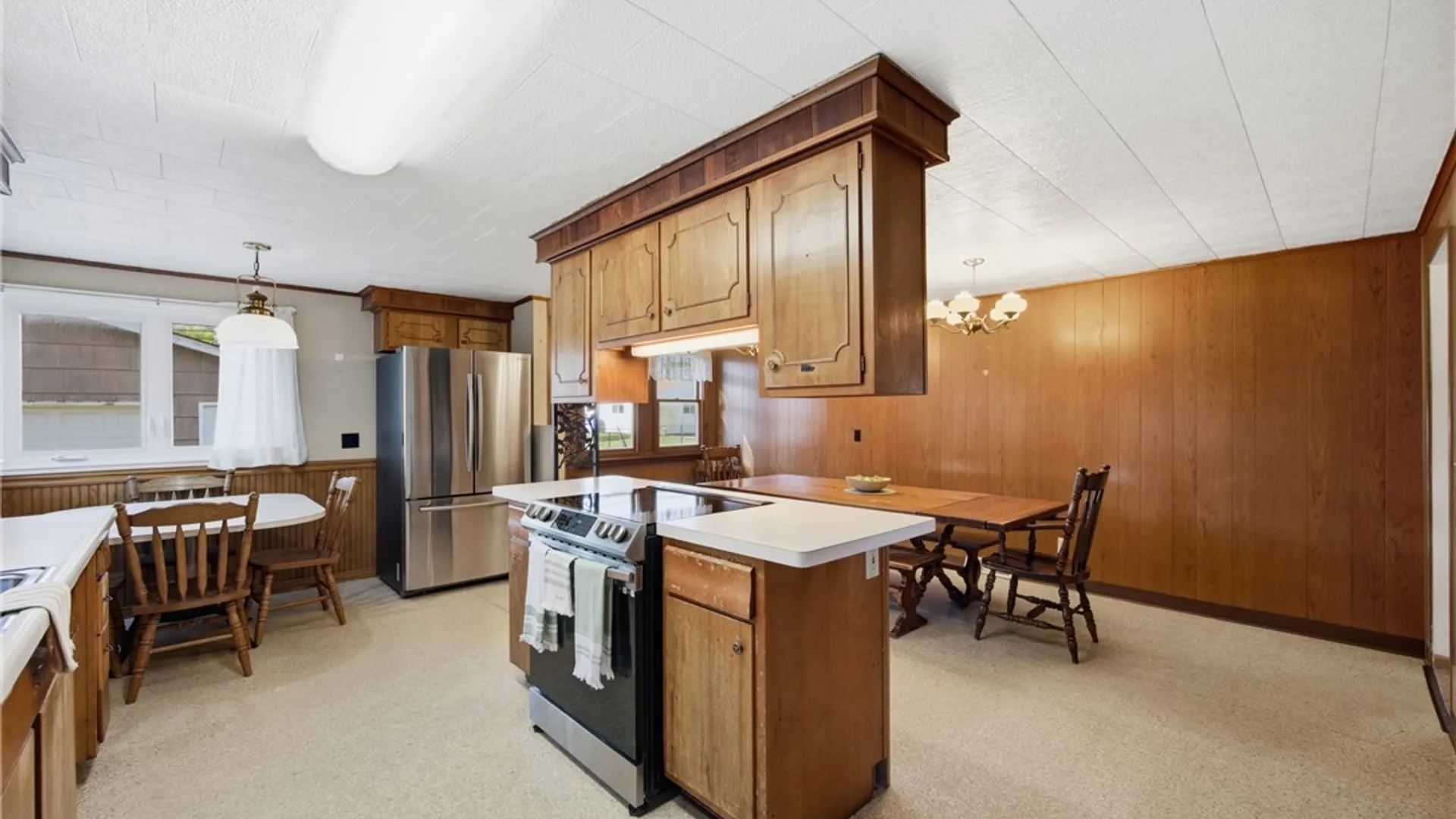 Property at 3385 Dickens Road, Hamburg, NY 14219 15