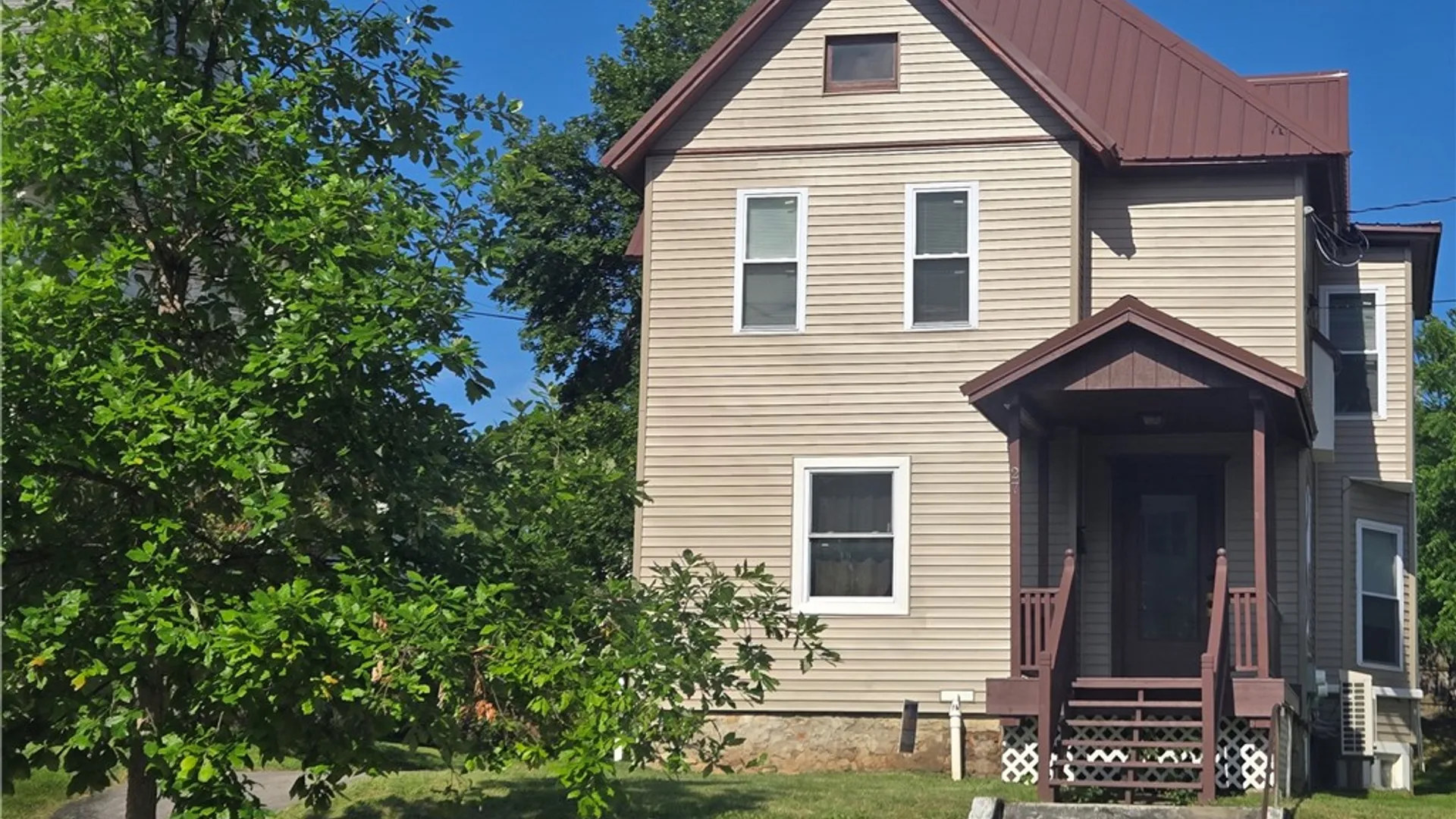 Property at 27 N Genesee St Street, Geneva City, NY 14456 7