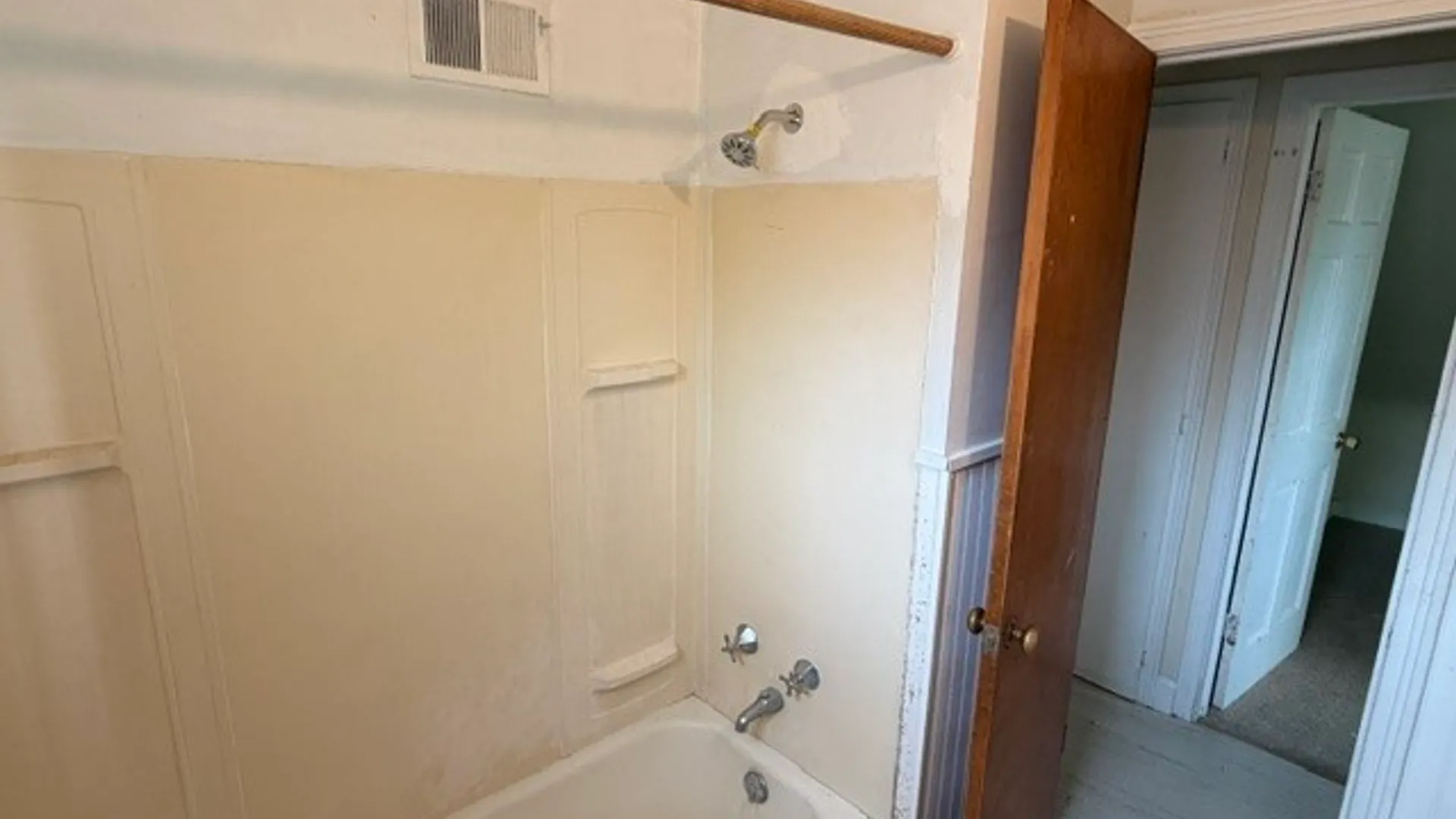 Property at 229 Hagen Street, Buffalo, NY 14215 3