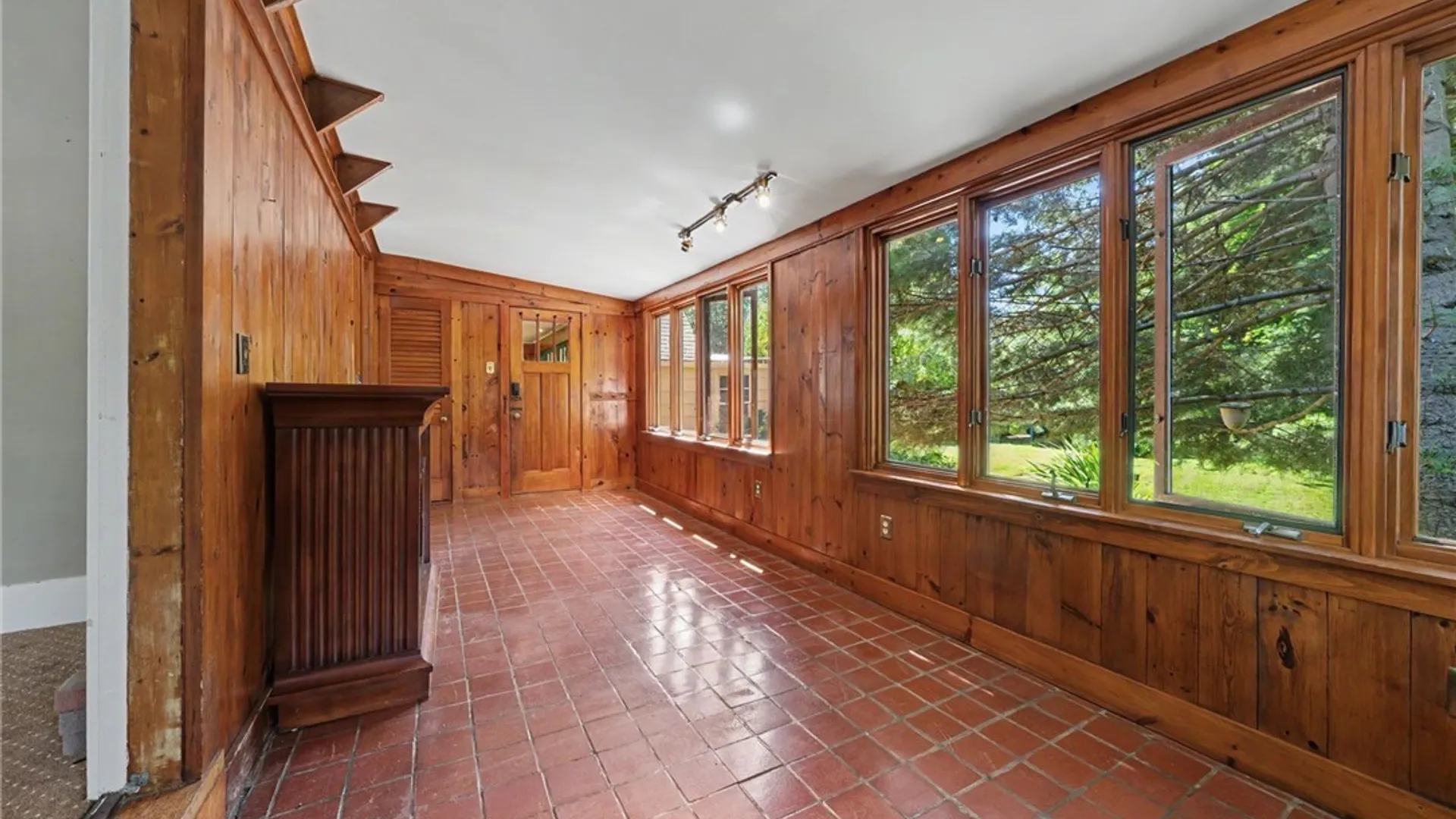 Property at 266 Highland Avenue, Hamburg, NY 14075 33