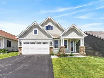 57 Thompson Ln, Canandaigua City, NY 14424