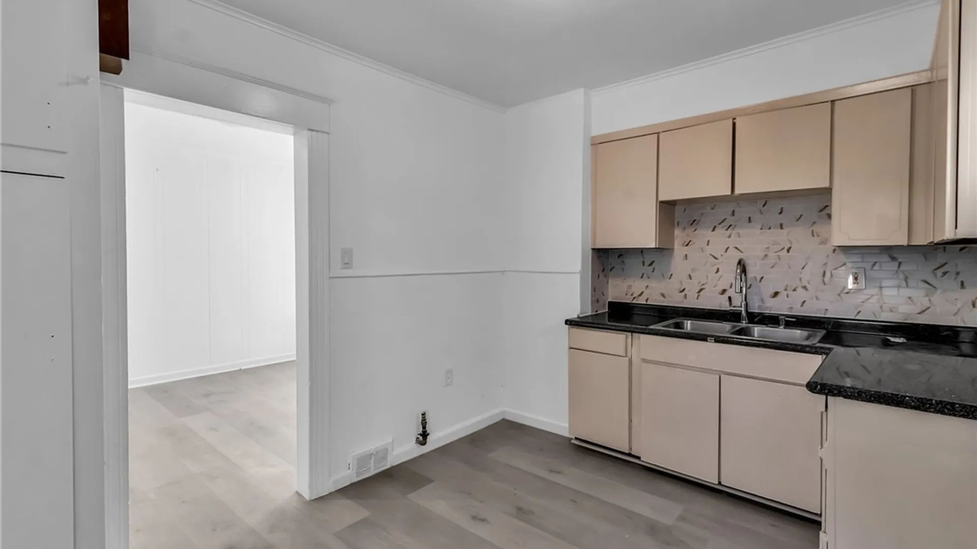 Property at 204 Floss Avenue, Buffalo, NY 14215 13