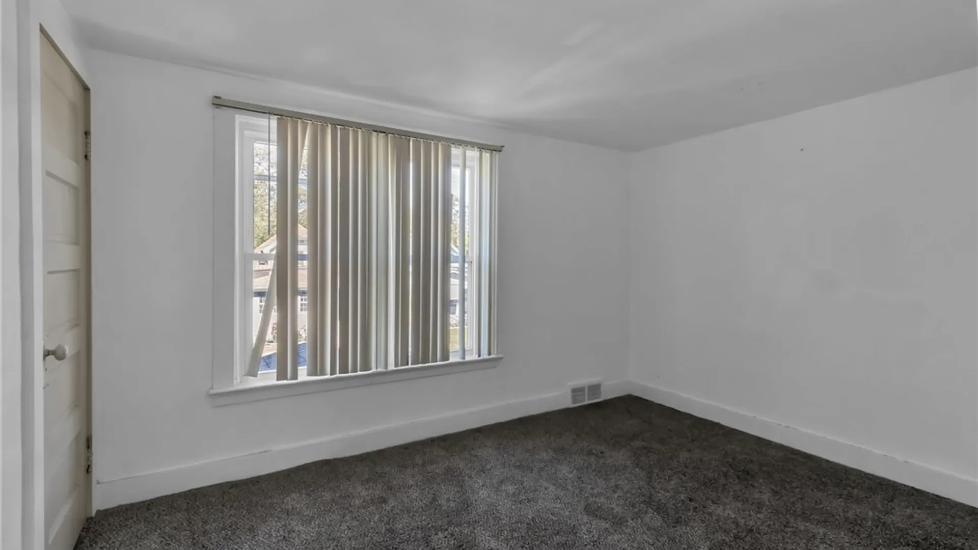 Property at 204 Floss Avenue, Buffalo, NY 14215 23