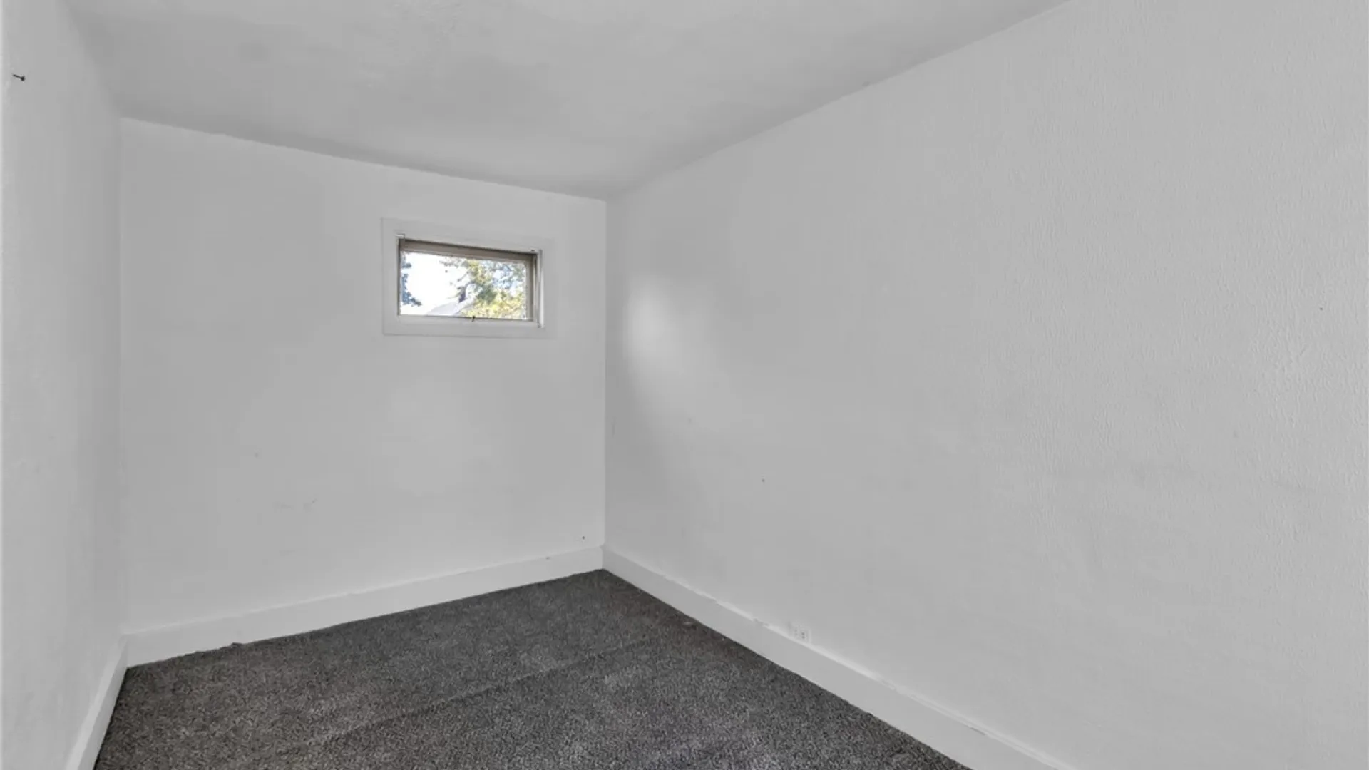 Property at 204 Floss Avenue, Buffalo, NY 14215 26