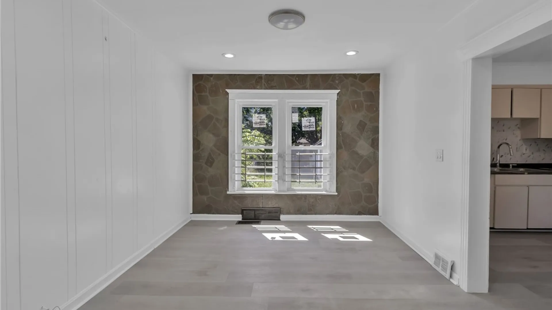 Property at 204 Floss Avenue, Buffalo, NY 14215 9