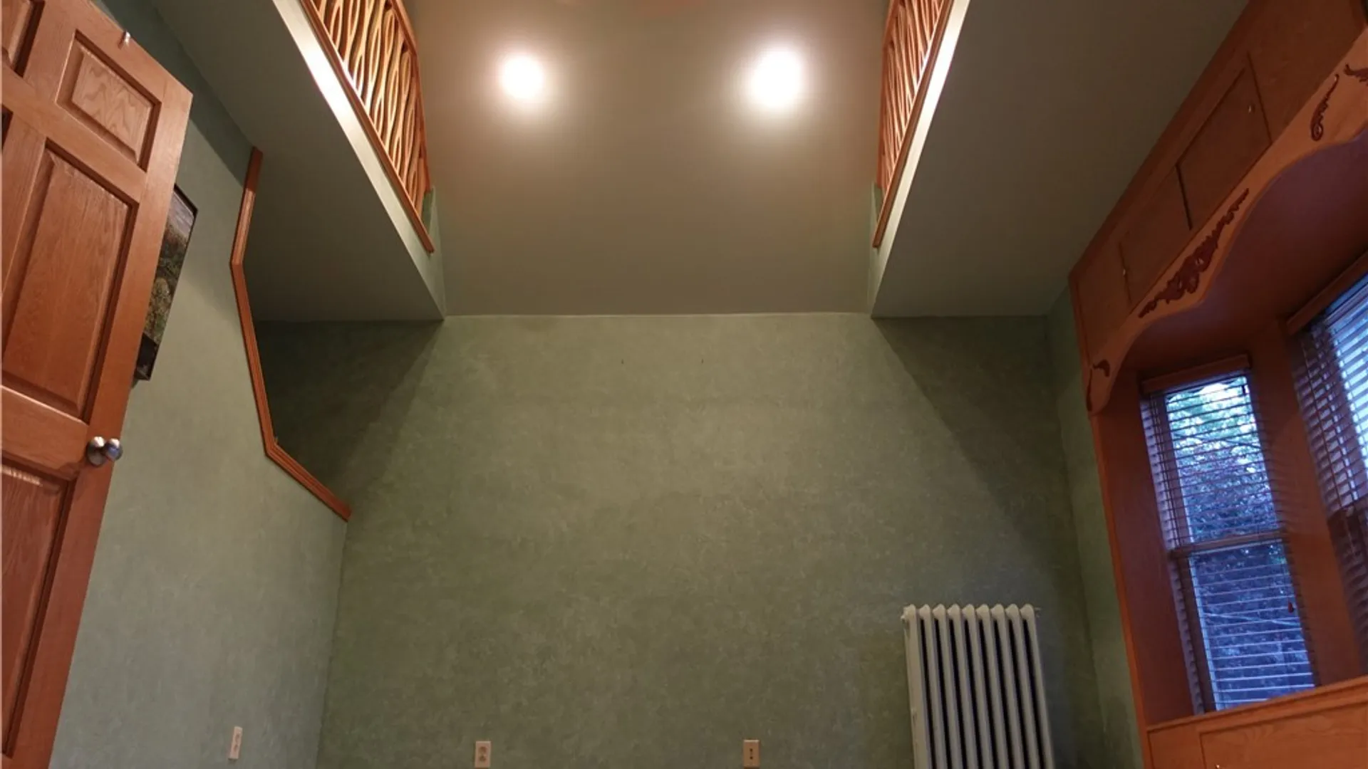 Property at 12 Seneca Pksd, Buffalo, NY 14210 17