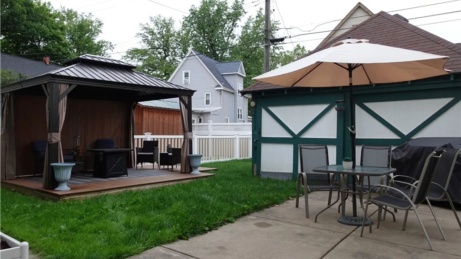 Property at 12 Seneca Pksd, Buffalo, NY 14210 27