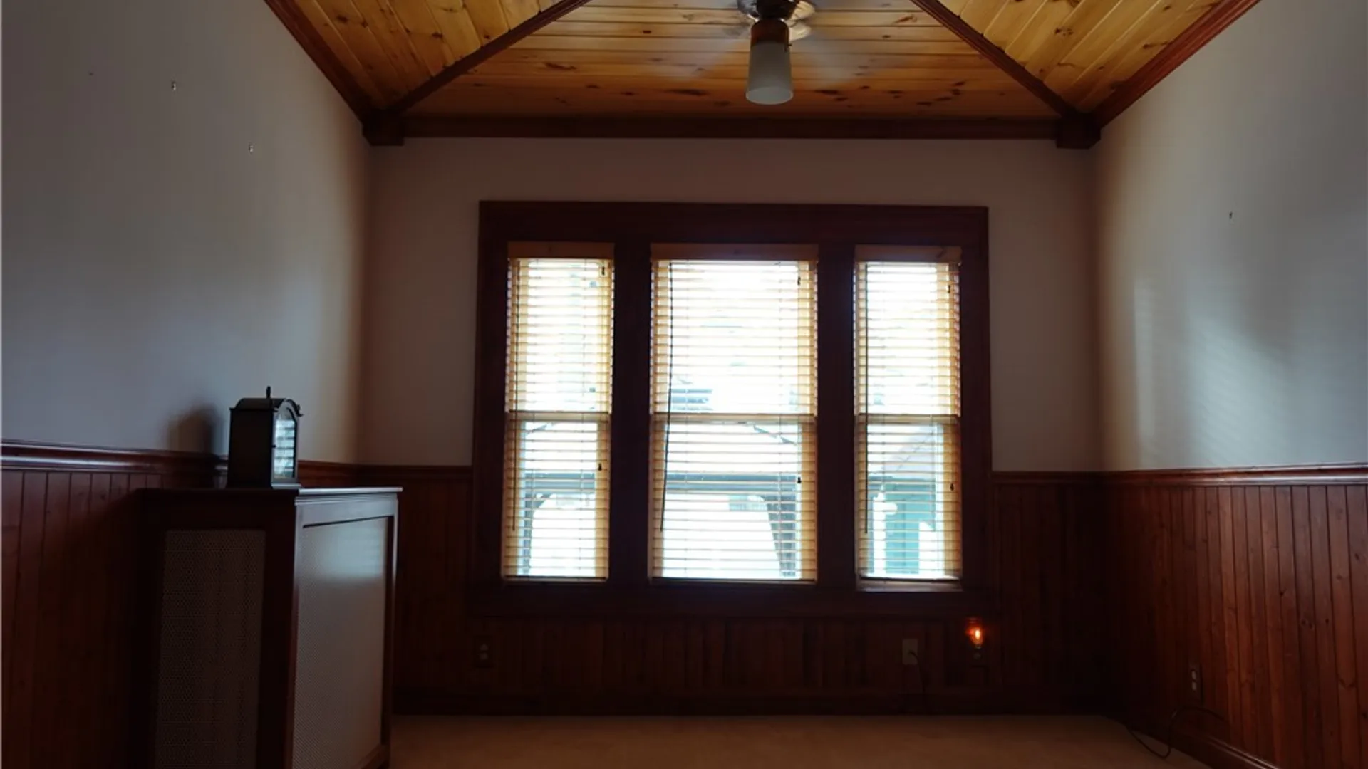 Property at 12 Seneca Pksd, Buffalo, NY 14210 9