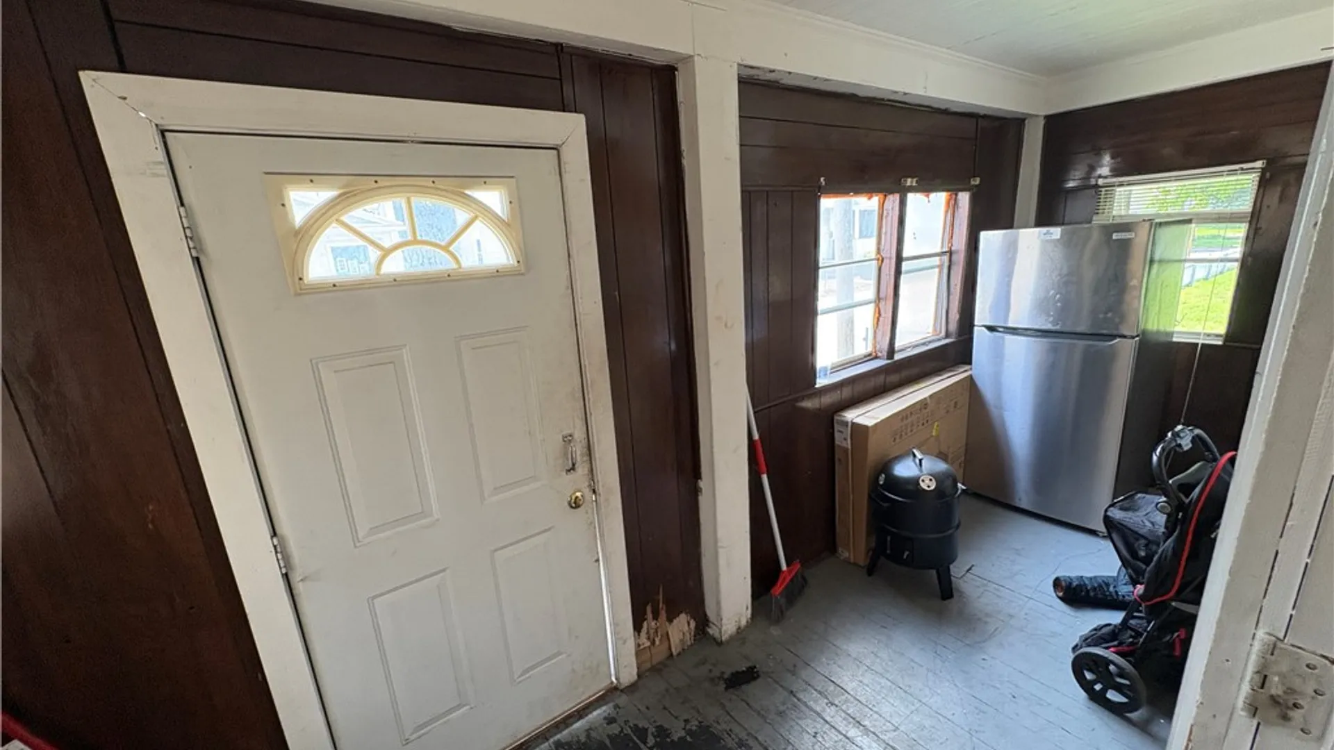 Property at 15 Home Place, Rochester, NY 14611 12