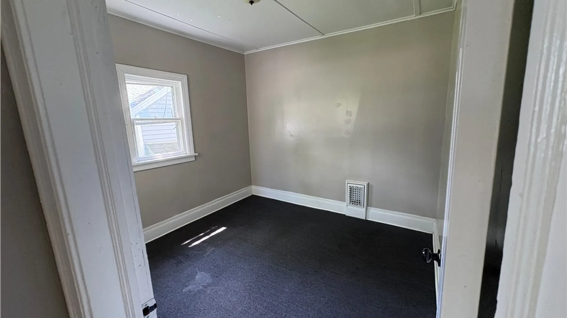 Property at 15 Home Place, Rochester, NY 14611 14