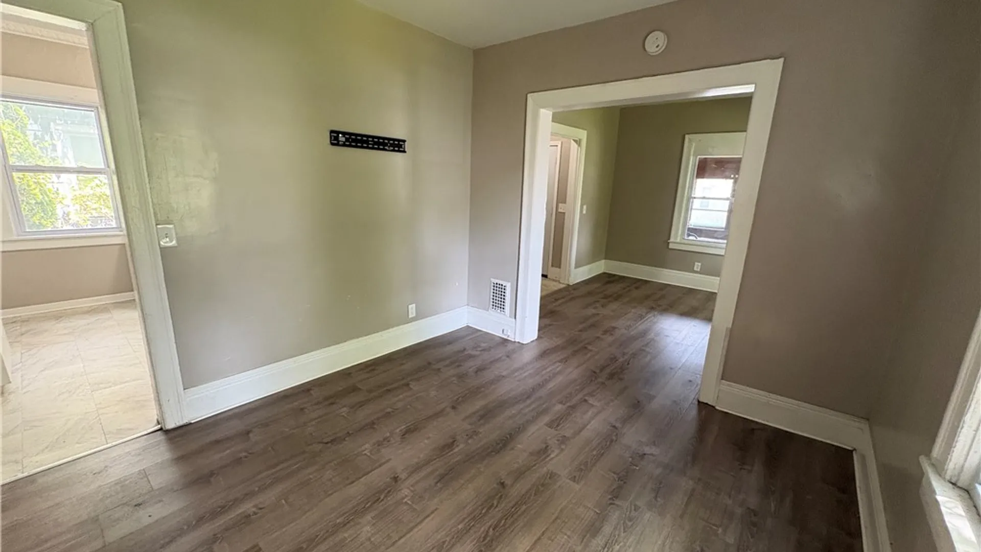 Property at 15 Home Place, Rochester, NY 14611 9