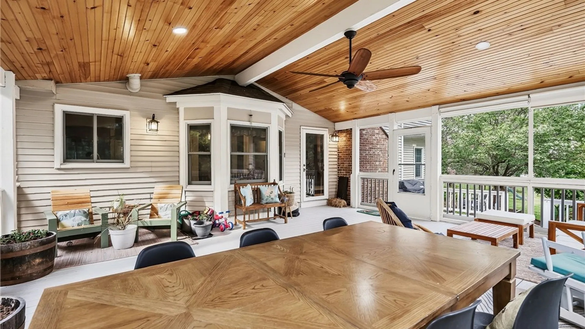 Property at 4 Park View Drive, Pittsford, NY 14534 14