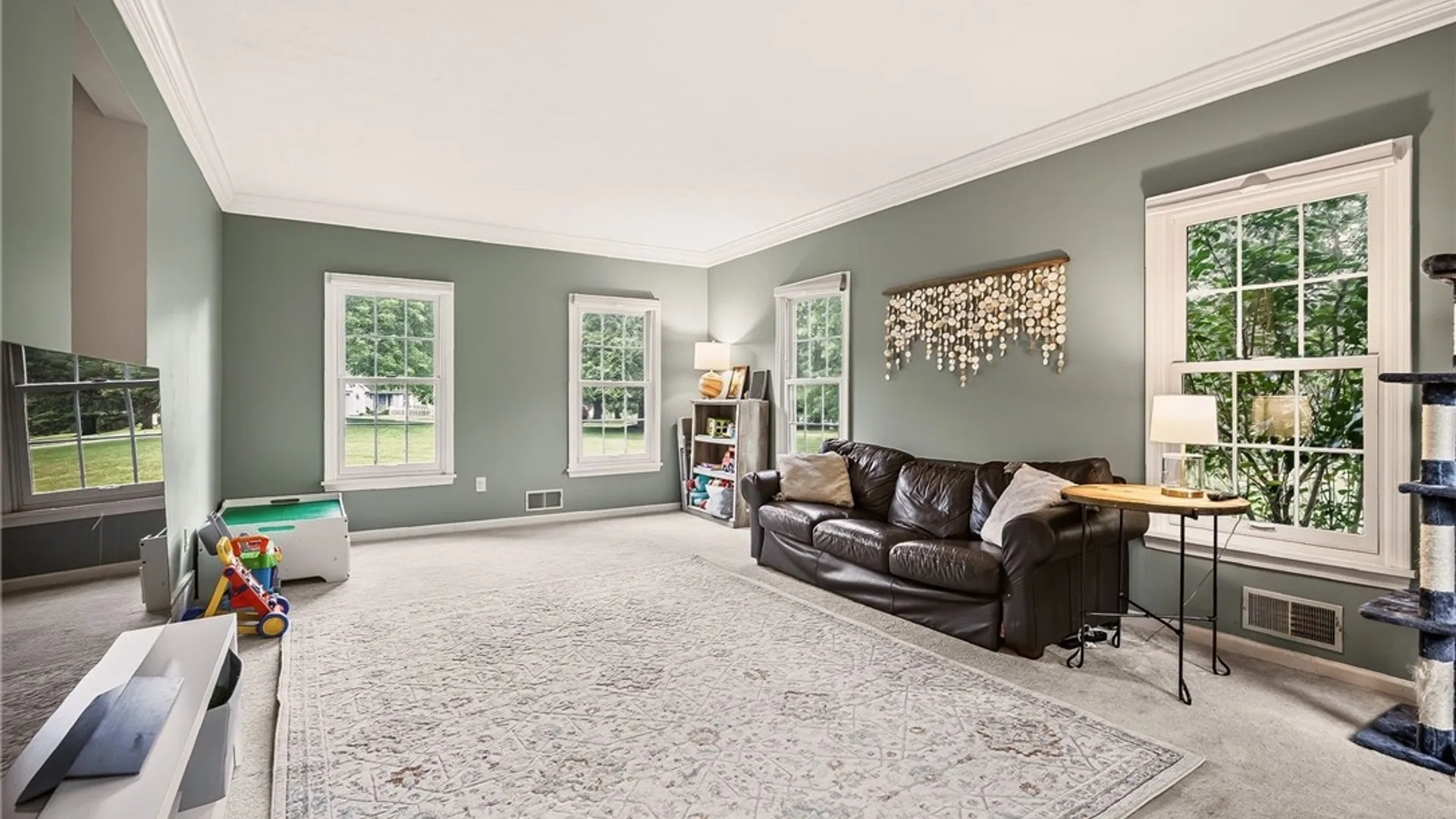 Property at 4 Park View Drive, Pittsford, NY 14534 15