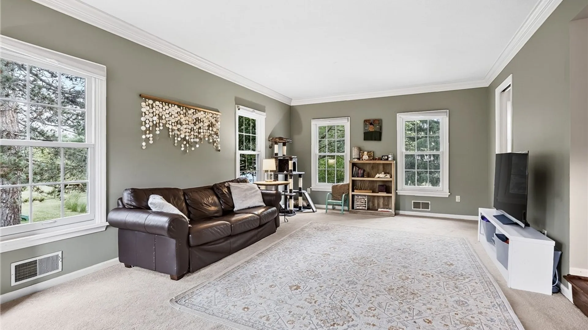 Property at 4 Park View Drive, Pittsford, NY 14534 16