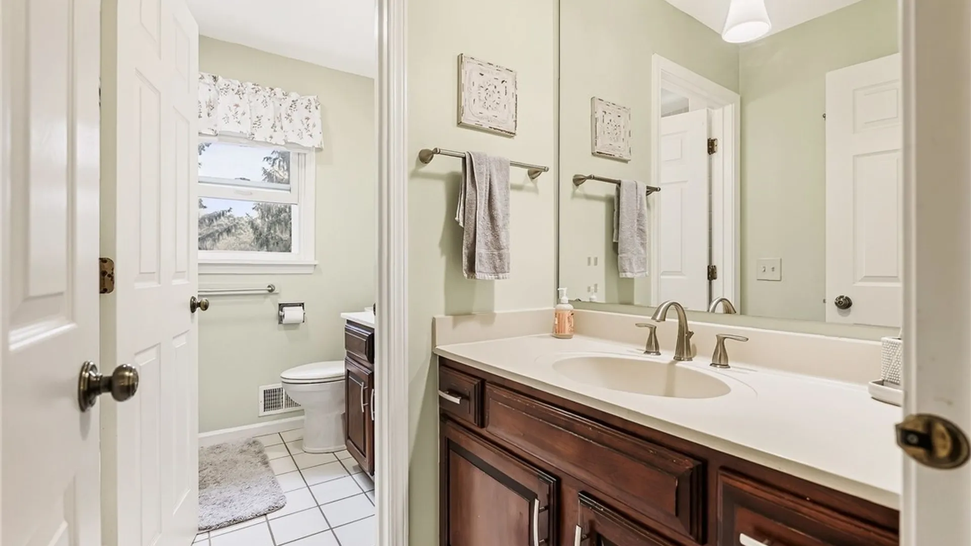 Property at 4 Park View Drive, Pittsford, NY 14534 29