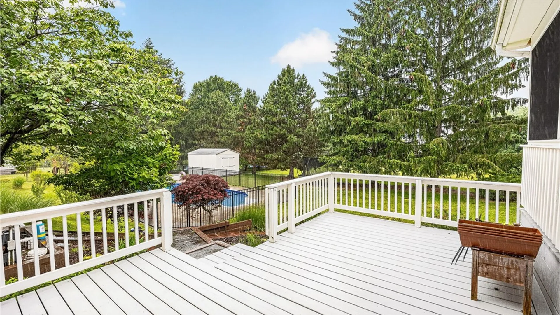 Property at 4 Park View Drive, Pittsford, NY 14534 36