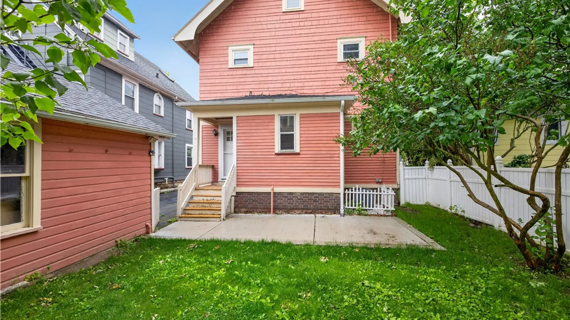 Property at 267 Brunswick Street, Rochester, NY 14607 6