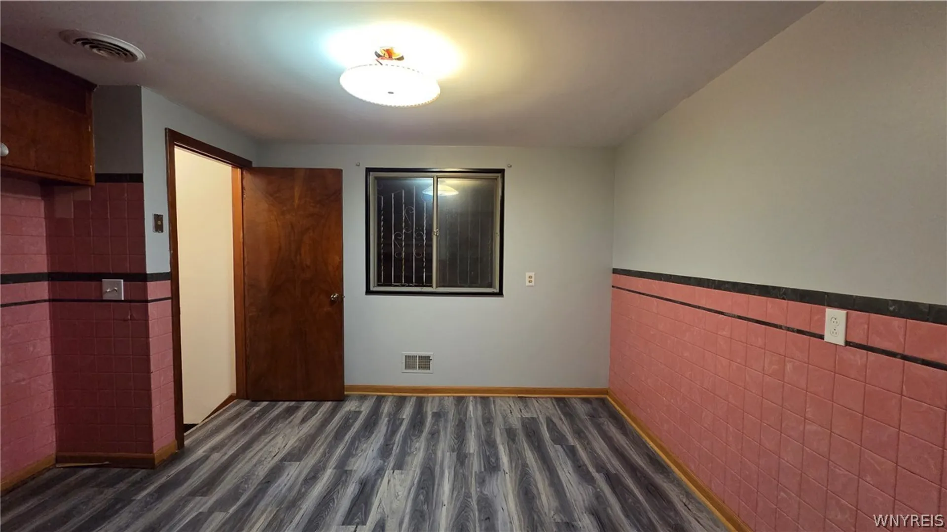 Property at 841 George Urban Boulevard, Cheektowaga, NY 14225 16