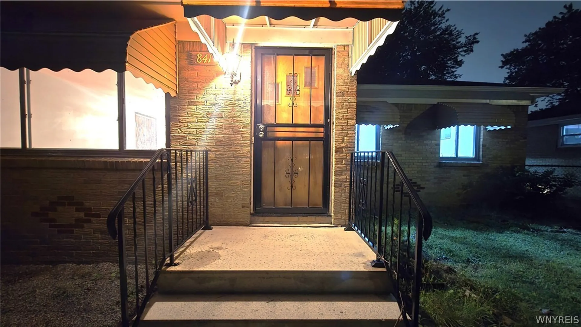 Property at 841 George Urban Boulevard, Cheektowaga, NY 14225 3
