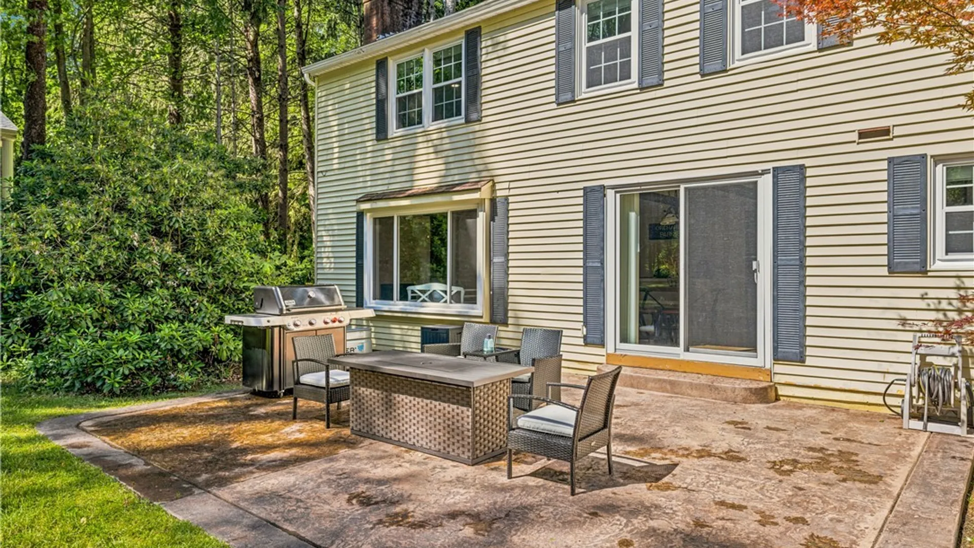 Property at 97 Tanglewood Drive, Orchard Park, NY 14127 6