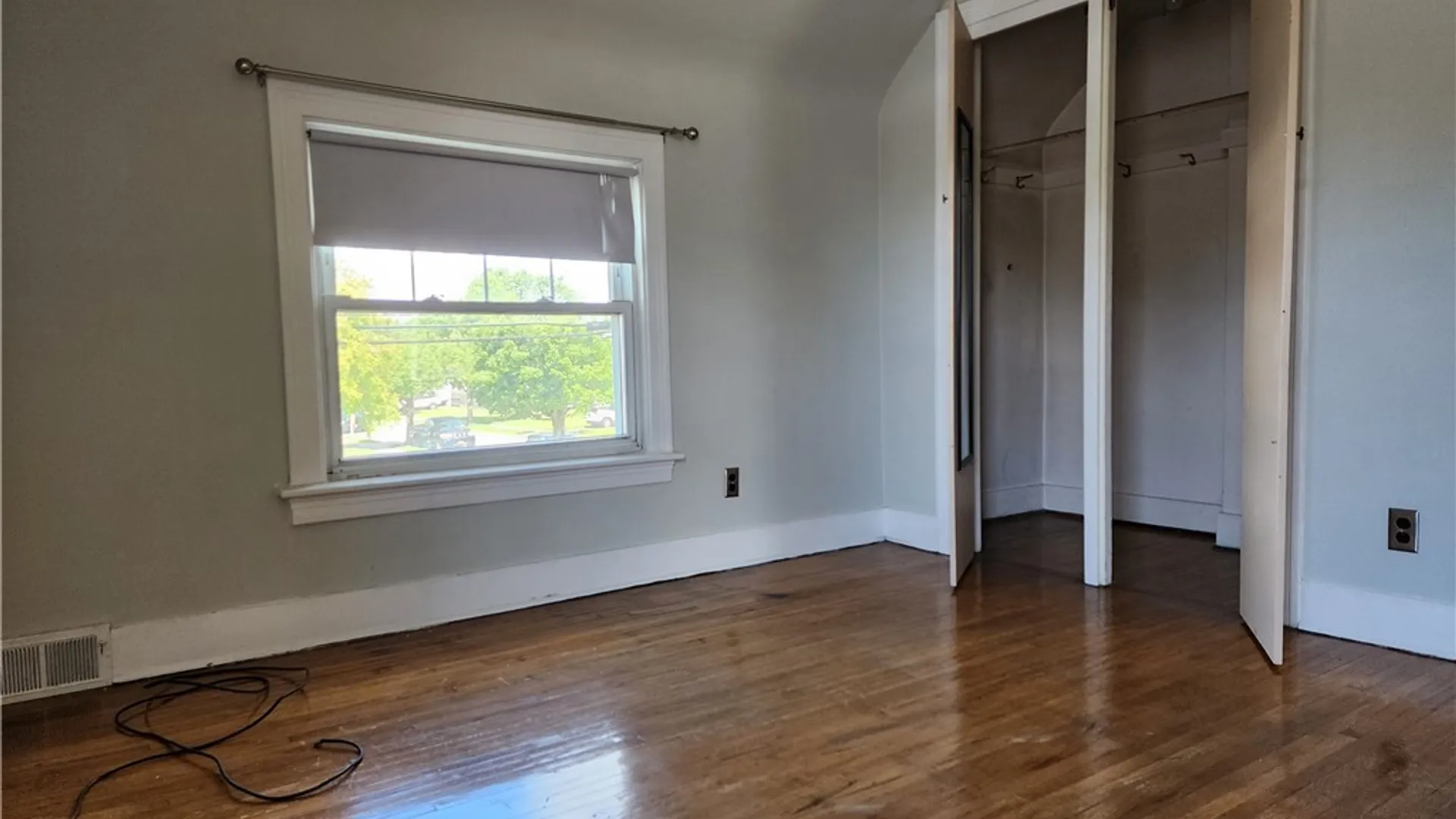 Property at 42 Onondaga Avenue, West Seneca, NY 14220 12