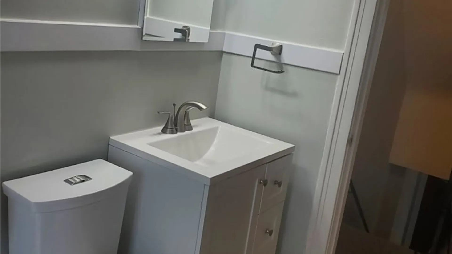 Property at 42 Onondaga Avenue, West Seneca, NY 14220 24