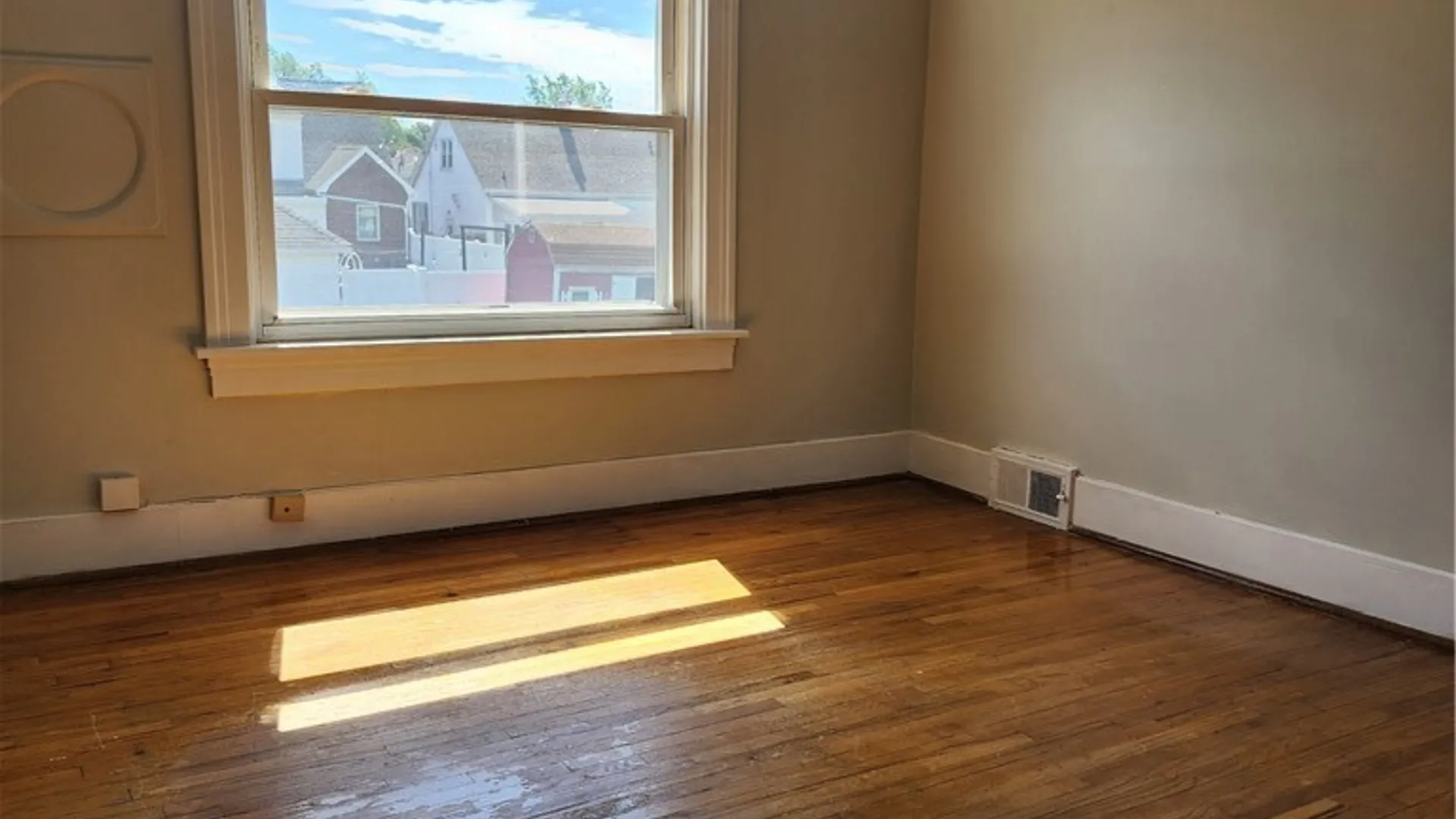 Property at 42 Onondaga Avenue, West Seneca, NY 14220 8