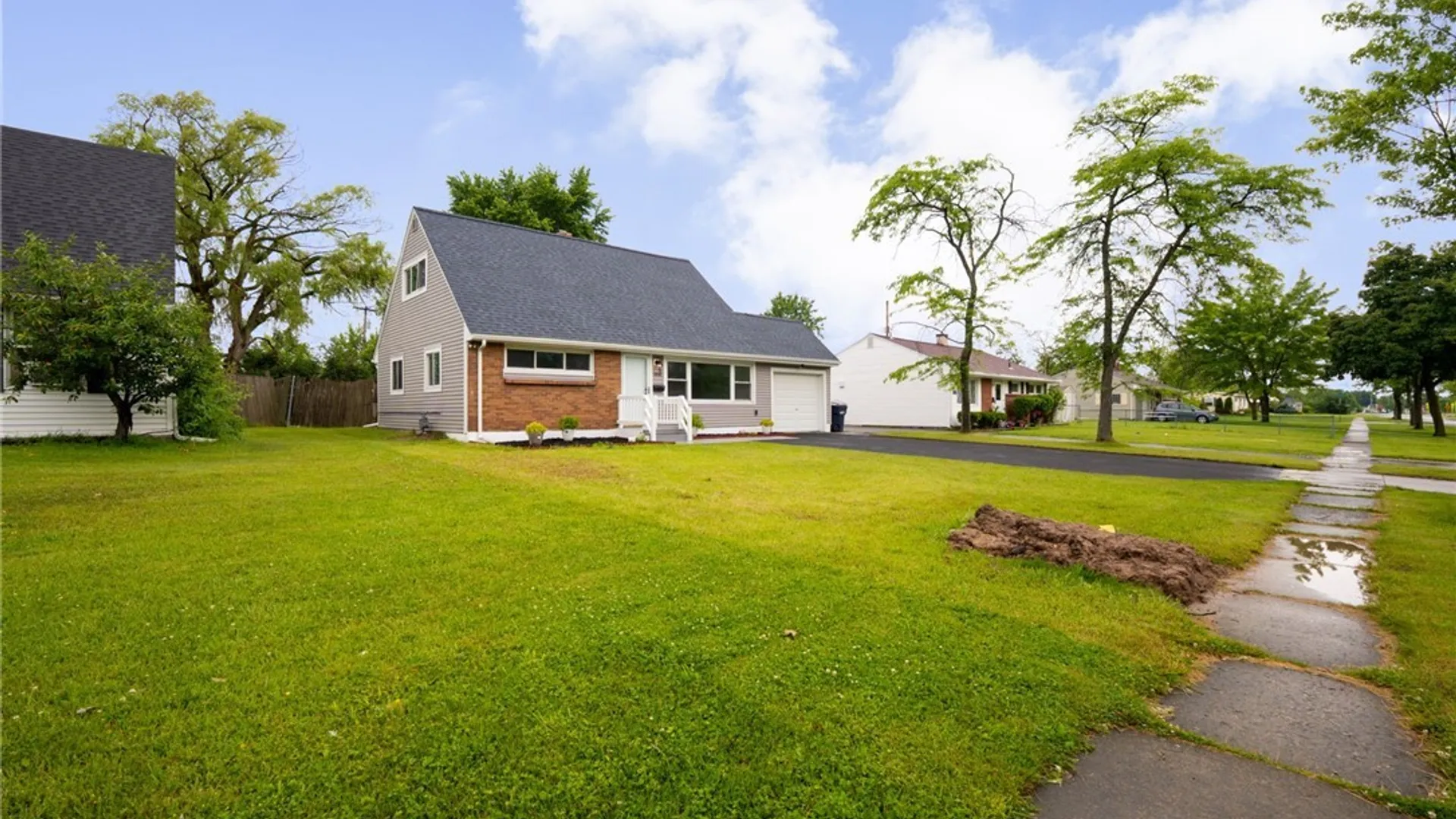 Property at 1889 Broadway, Grand Island, NY 14072 3