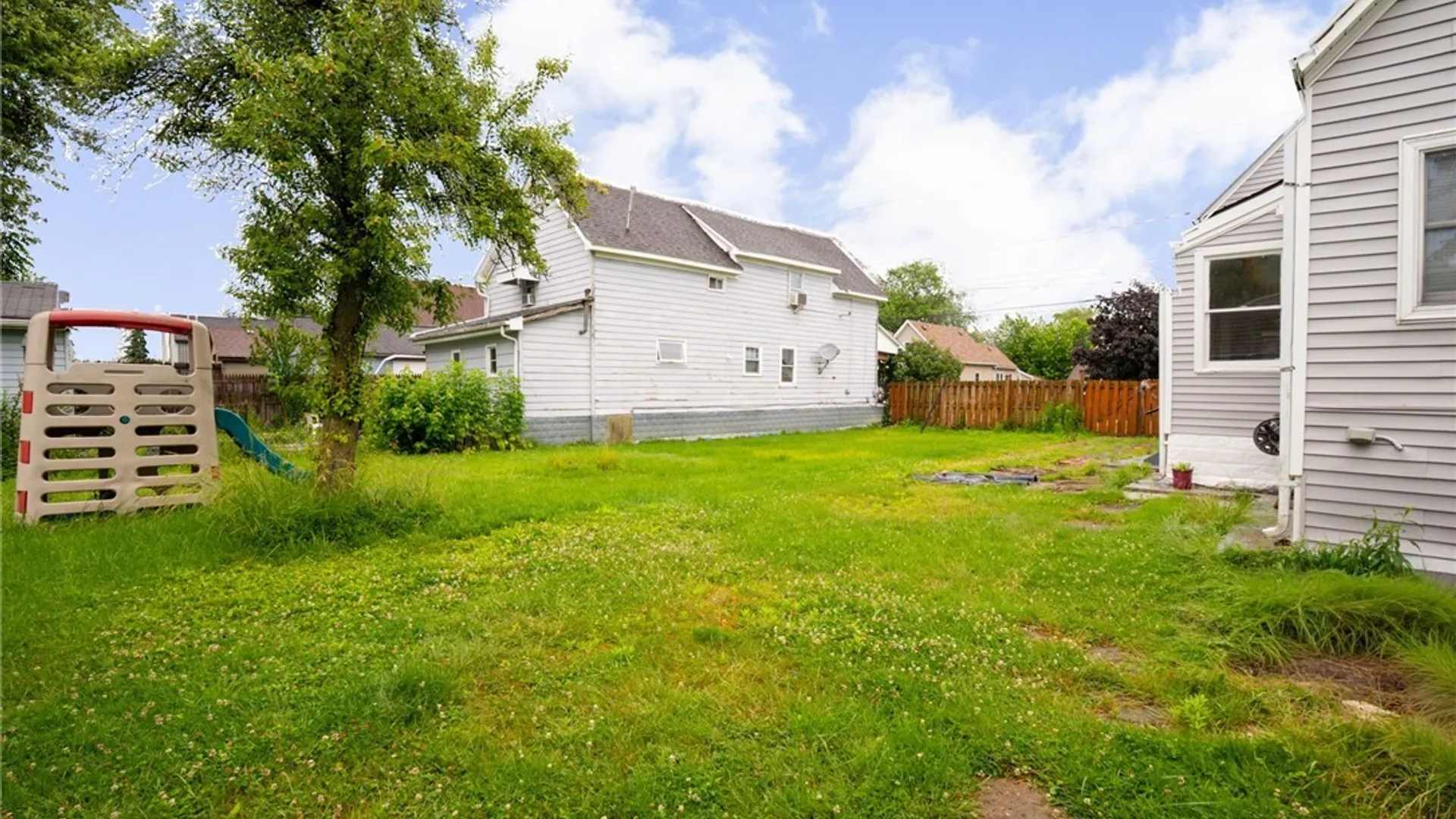 Property at 98 Hedley Street, Cheektowaga, NY 14206 8
