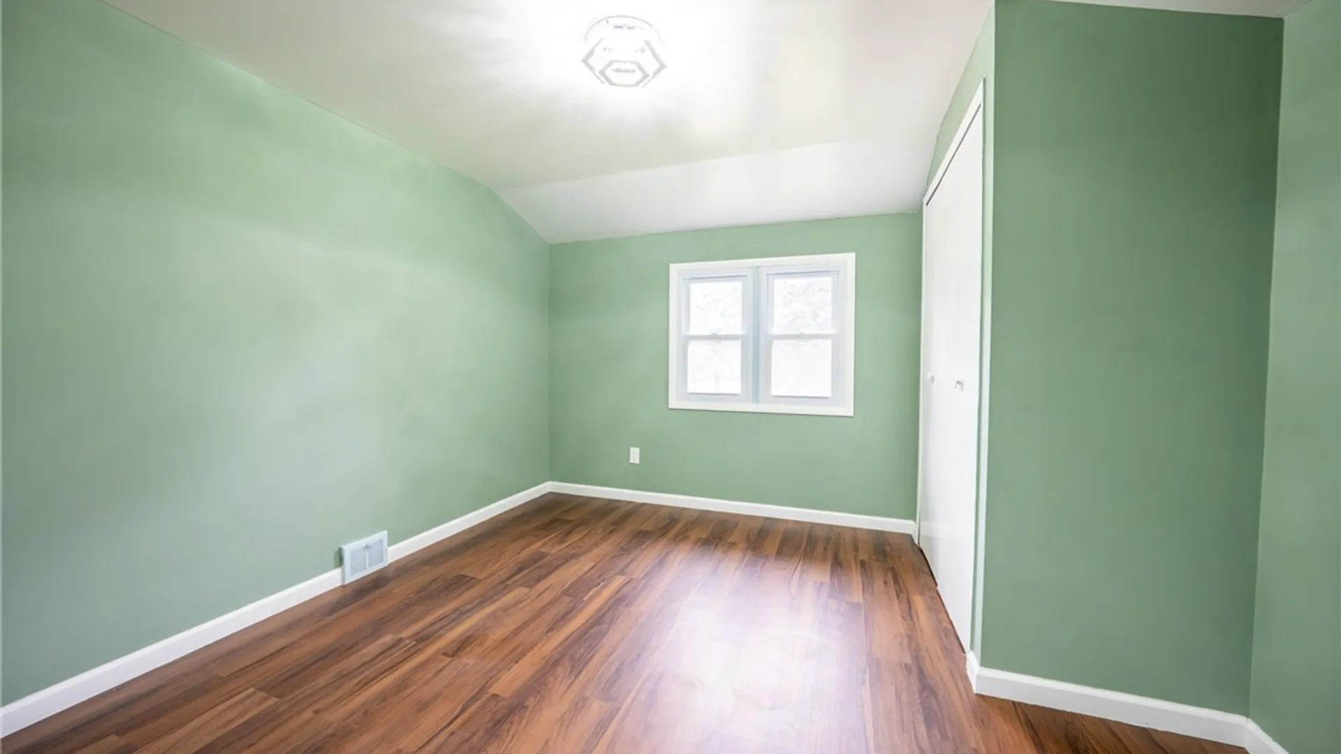 Property at 930 Sun Valley Drive, North Tonawanda, NY 14120 19