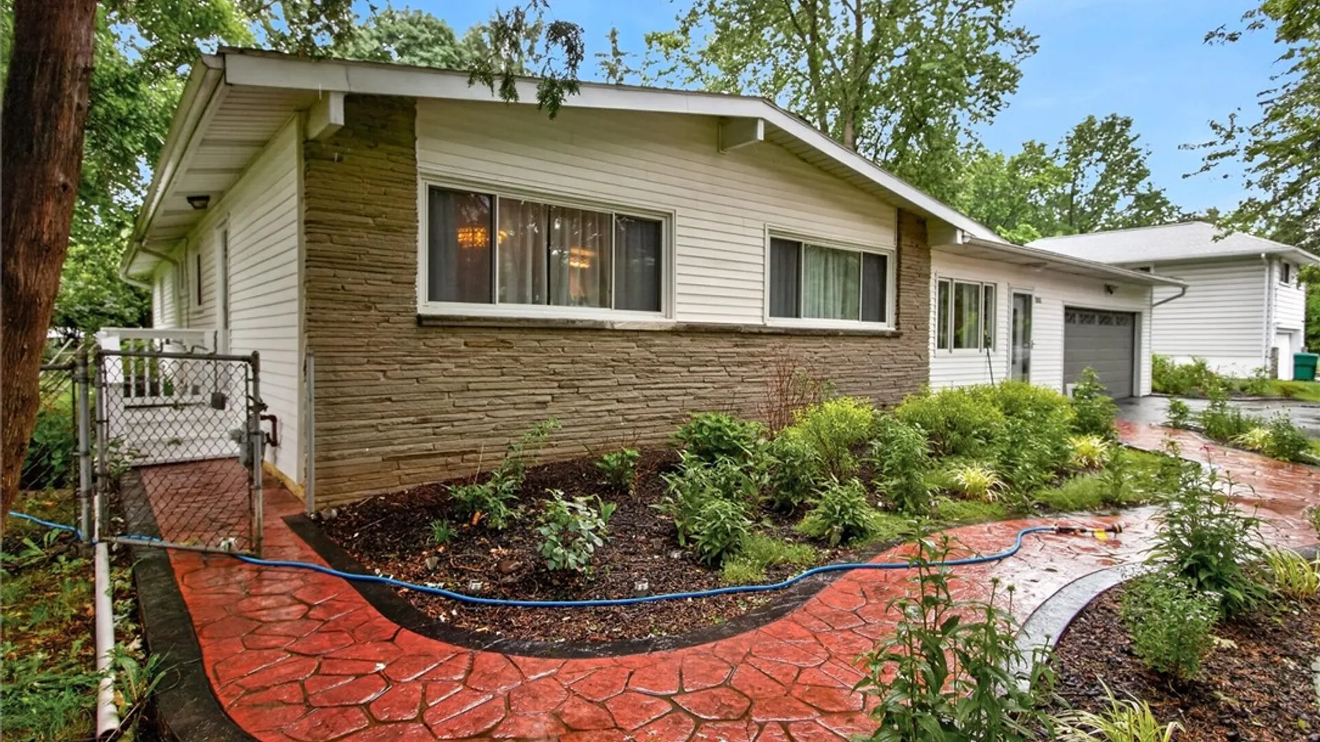 Property at 624 Pinnacle Road, Henrietta, NY 14534 3