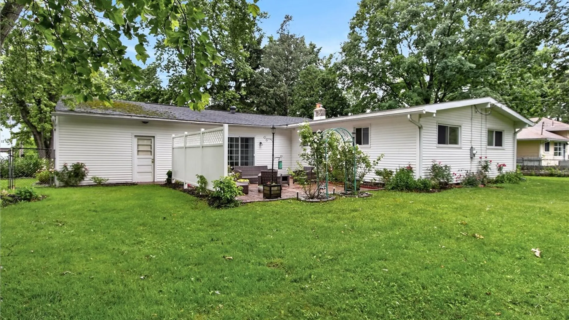 Property at 624 Pinnacle Road, Henrietta, NY 14534 33
