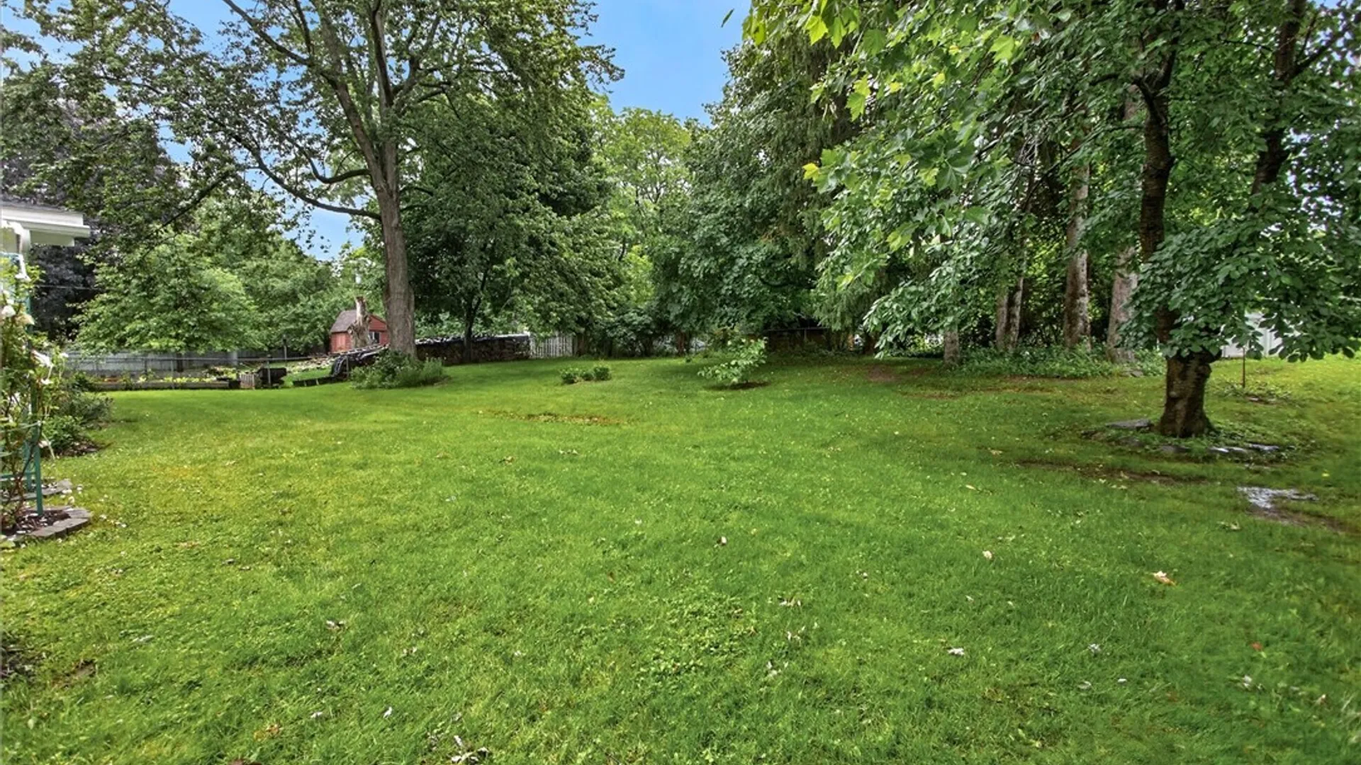 Property at 624 Pinnacle Road, Henrietta, NY 14534 40