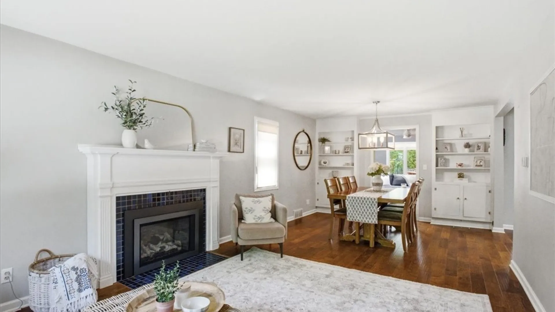 Property at 229 Roycroft Boulevard, Amherst, NY 14226 3